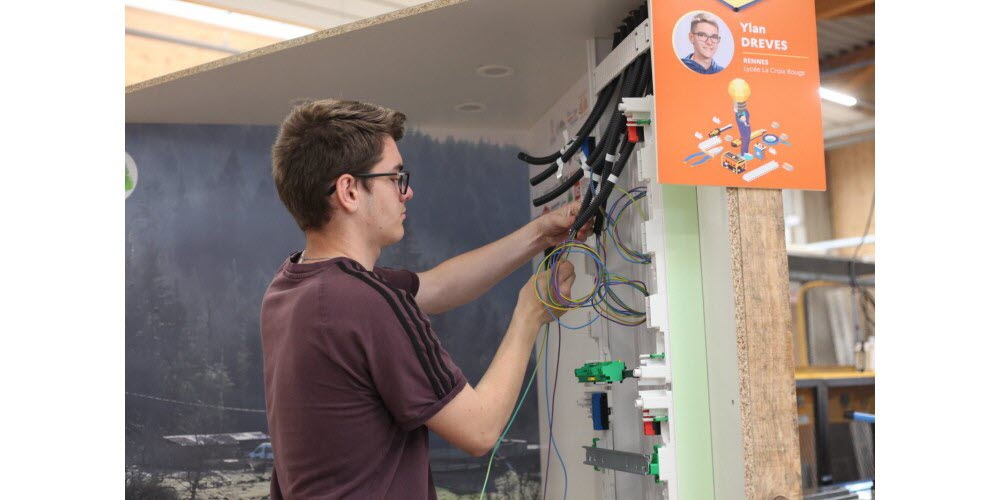 Top départ pour les huit finalistes du concours général des métiers de l’électricité