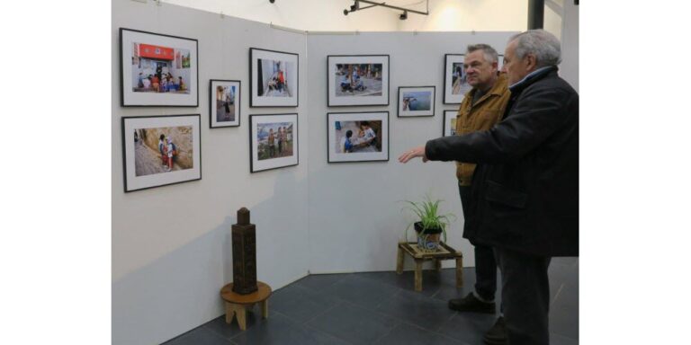 Lire la suite à propos de l’article Une vingtaine de photographes livrent leur vision du monde entre art et réflexion sociale